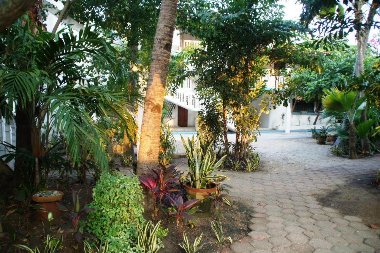 Hotel Villa Nirvana Пие де ла Куеста Стая снимка