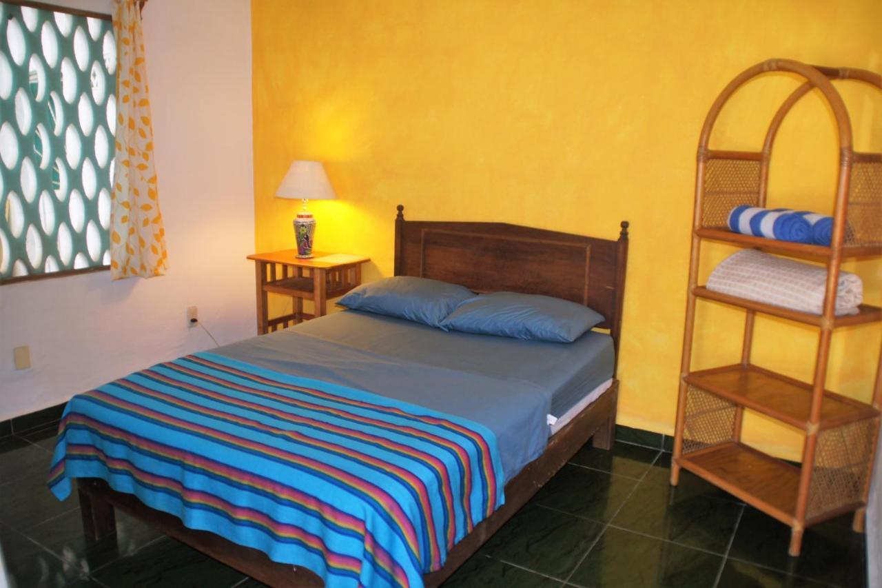 Hotel Villa Nirvana Пие де ла Куеста Стая снимка